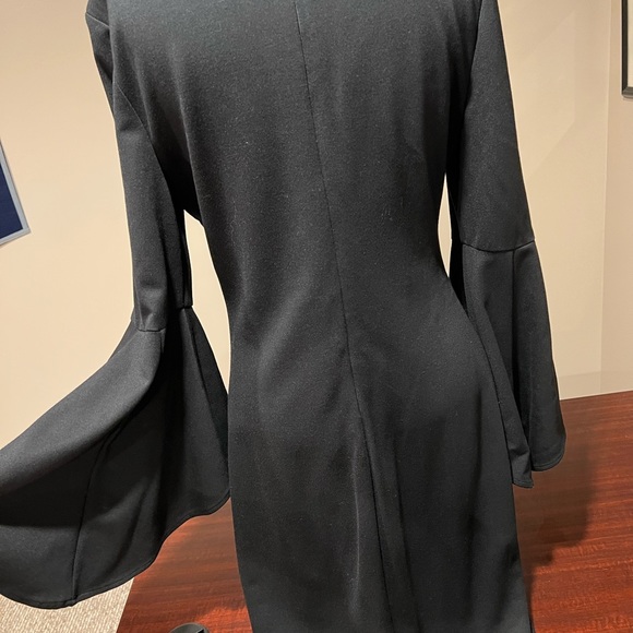 LBD - Picture 3 of 5